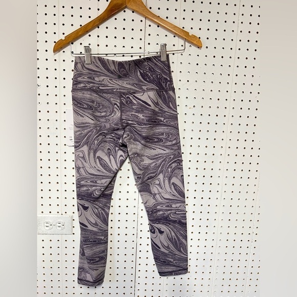 NWT Athleta Transcendent Swirl Patterned Leggings - Picture 4 of 7